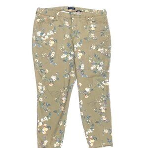 Bandolino size 14 crop frayed jeans , floral, cream background